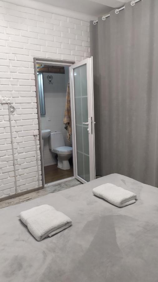 オデッサ Loft Houseアパートホテル エクステリア 写真
